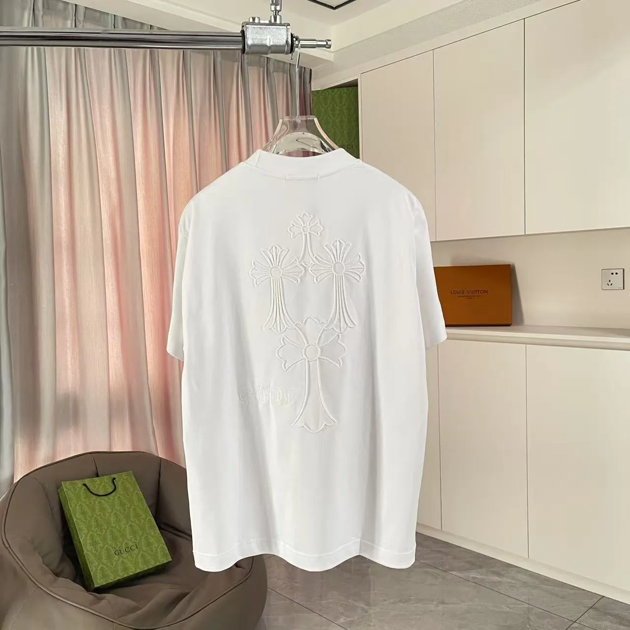 🅿️200 ch Cro* 2025 summer new style Sanskrit horseshoe cross cross vacuum embroidery short-sleeved t-shirt custom fabric 300g same style for men and women Size: S M L XL XXL Five codes Color: black white